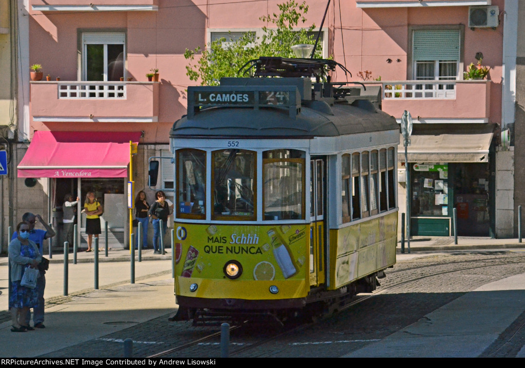 Carris  Remodelado Tram 552